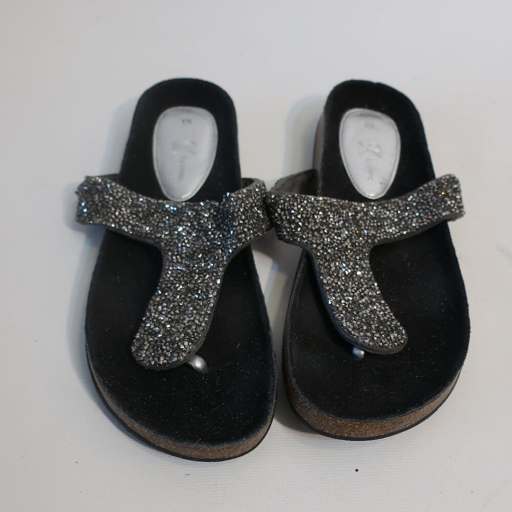 Womens Sk by Skemo Black Silver Stone Toe Thong Sandals Size 10